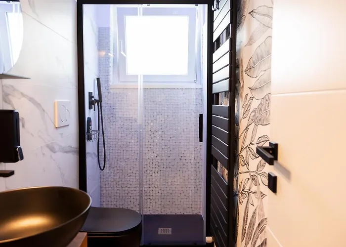 Business 아파트 *